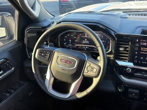 Certified 2025 GMC Sierra 1500 Elevation w/ Elevation Premium Package image 11