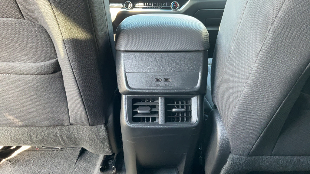 Used 2026 Chevrolet Equinox LT AWD/4WD image 26