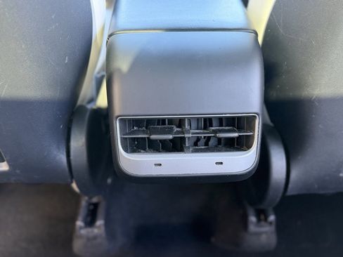 Used 2020 Tesla Model Y Performance image 48