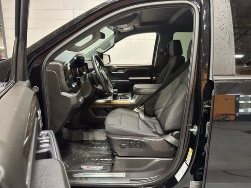 Used 2024 Chevrolet Silverado 1500 RST w/ Convenience Package II AWD/4WD image 16