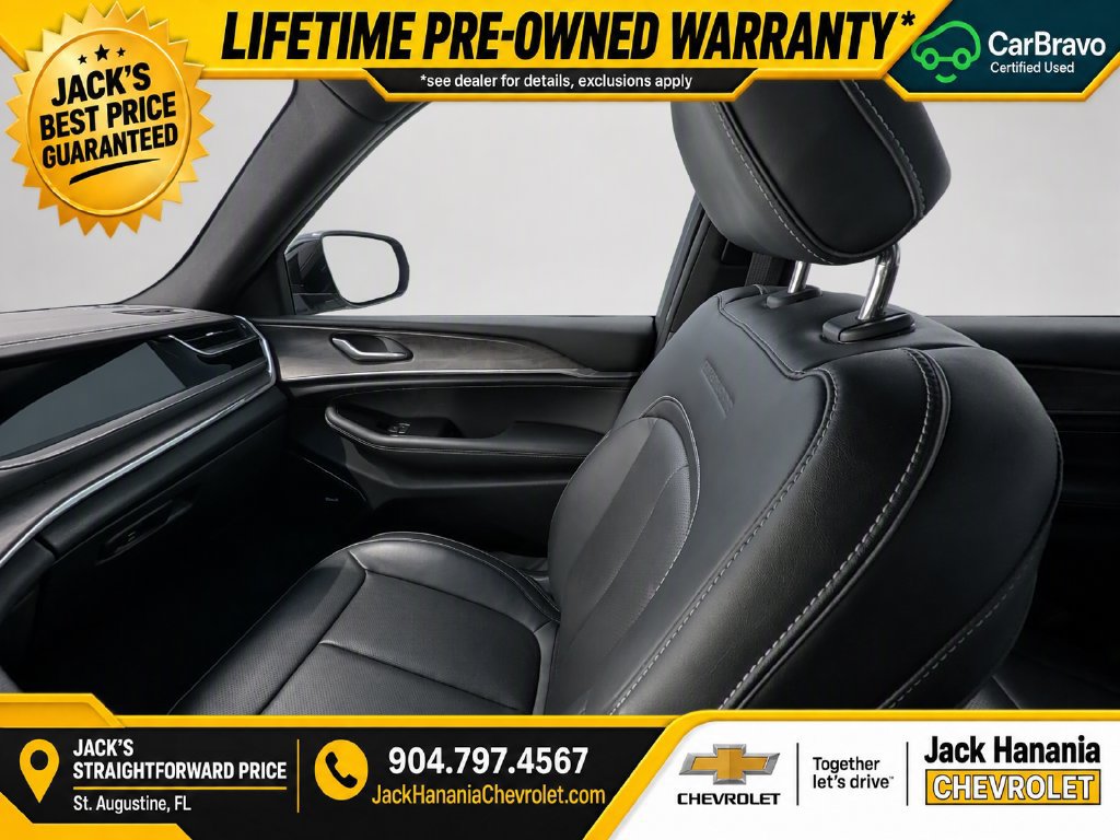 Used 2023 Jeep Grand Cherokee L Overland RWD image 18