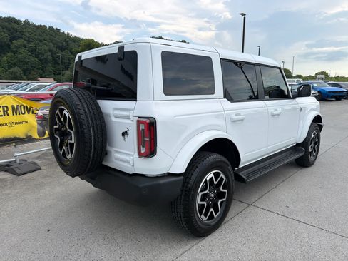 Used 2025 Ford Bronco Outer Banks AWD/4WD image 7