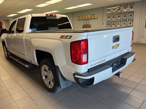 Used 2016 Chevrolet Silverado 1500 LTZ Z71 w/ LTZ Plus Package AWD/4WD image 11