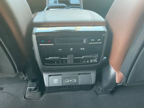 Used 2023 Acura MDX FWD w/ Technology Package image 29