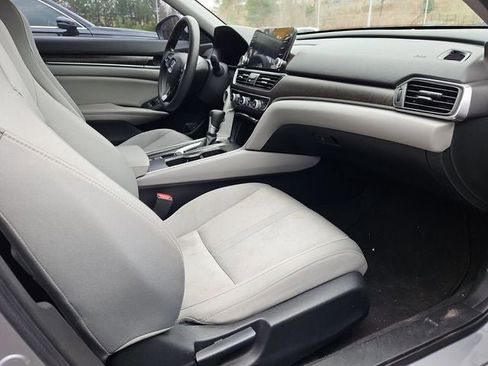Used 2019 Honda Accord EX image 12