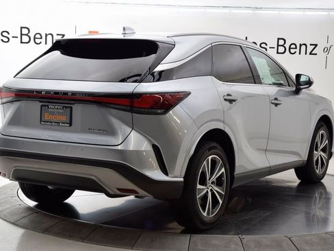Used 2024 Lexus RX 350 FWD w/ Technology Package image 6
