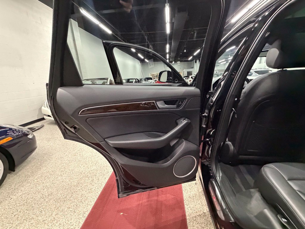 Used 2015 Audi Q5 3.0T Premium Plus w/ Technology Package AWD/4WD image 28