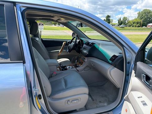 Used 2008 Toyota Highlander Limited AWD/4WD image 19