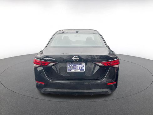Used 2025 Nissan Sentra SV image 8