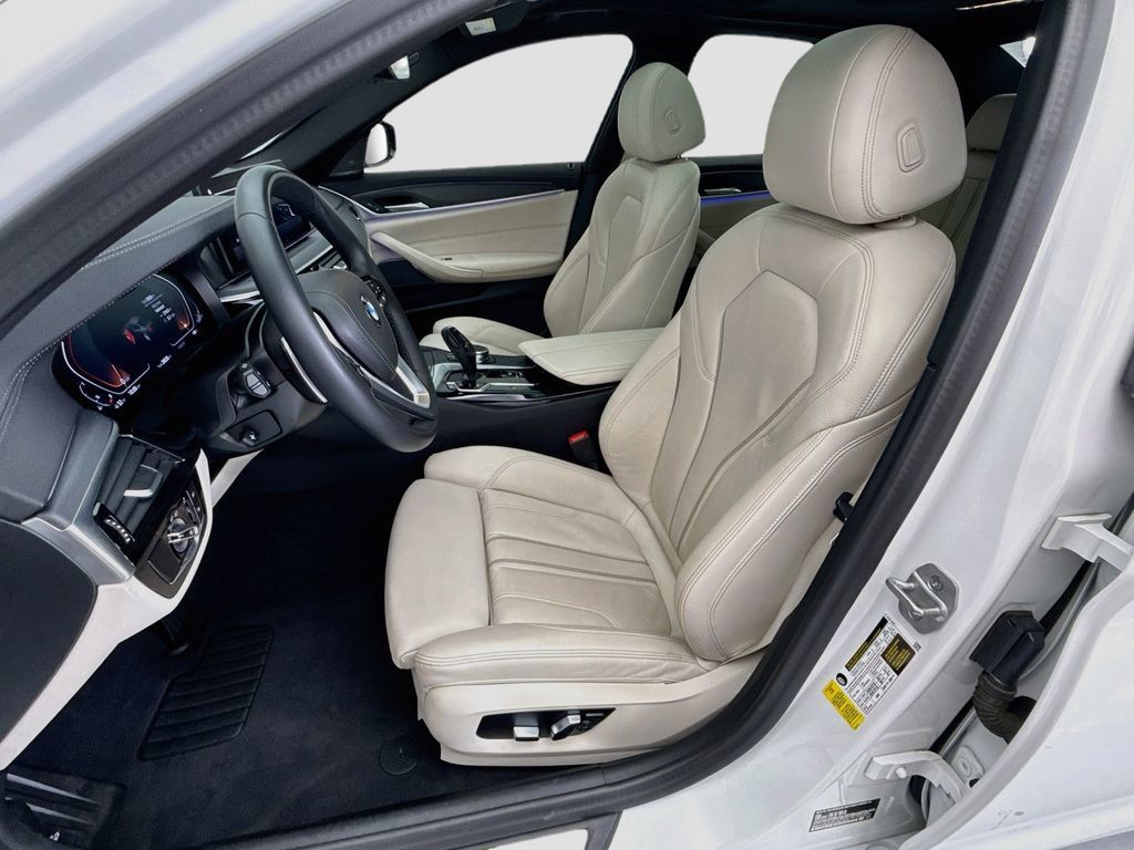 Certified 2023 BMW 530i w/ Premium Package RWD image 18