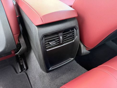 Used 2025 BMW M240i Coupe image 23