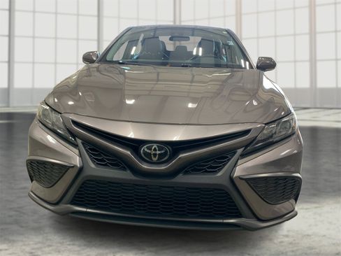 Used 2023 Toyota Camry SE image 20