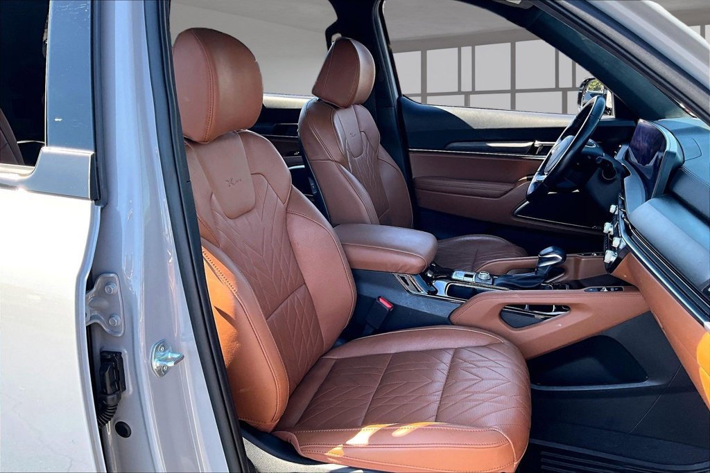 Used 2024 Kia Telluride SX Prestige X-Pro AWD/4WD image 7