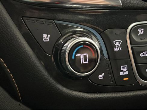 Used 2022 Chevrolet Equinox Premier AWD/4WD image 29