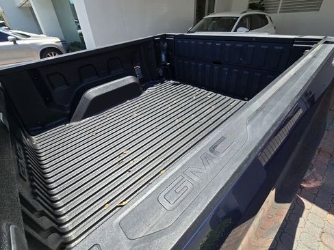 Used 2021 GMC Sierra 1500 SLT w/ SLT Premium Package AWD/4WD image 11