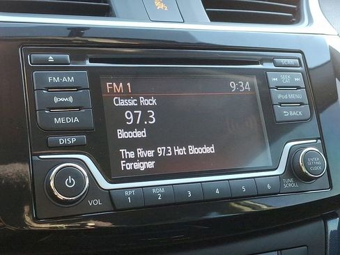 Used 2018 Nissan Sentra SR image 17