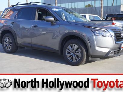 Used 2025 Nissan Pathfinder SV