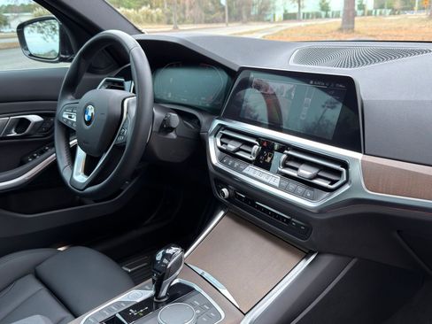 Used 2021 BMW 330i Sedan w/ Convenience Package image 22