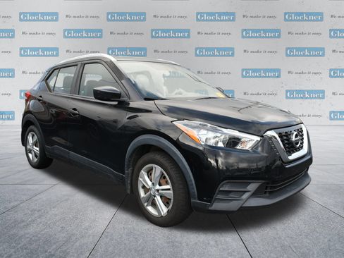 Used 2019 Nissan Kicks S FWD image 3