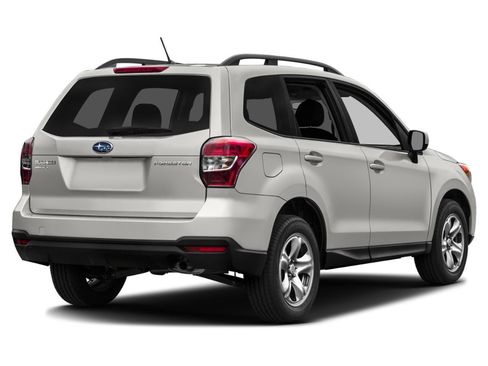 Used 2015 Subaru Forester 2.5i Premium w/ All-Weather Package AWD/4WD image 11