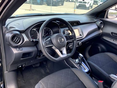 Used 2019 Nissan Kicks S w/ Exterior Electronics Package image 17
