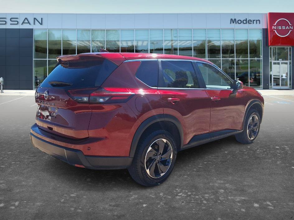 Certified 2025 Nissan Rogue SV FWD image 5