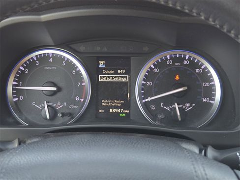 Used 2018 Toyota Highlander Limited w/ Protection Package #3 image 17