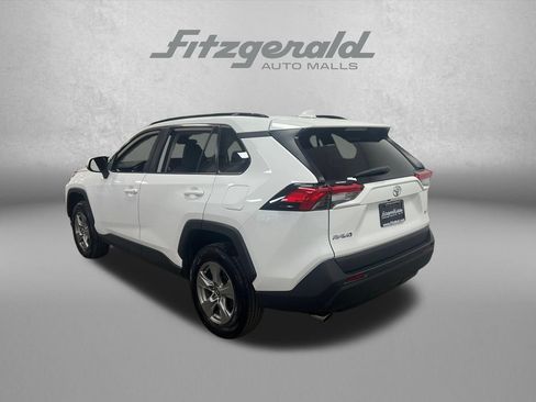 Used 2024 Toyota RAV4 XLE FWD image 3