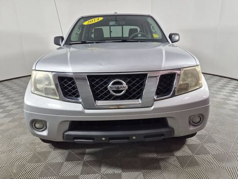 Used 2014 Nissan Frontier SV w/ SV Value Truck Package RWD image 8