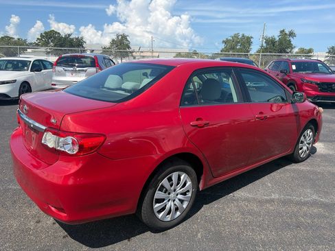 Used 2013 Toyota Corolla LE FWD image 7