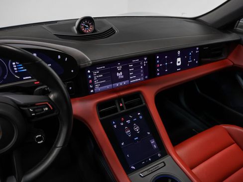 Certified 2023 Porsche Taycan image 29