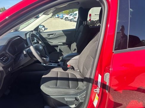 Used 2025 Ford Escape Active w/ Tech Pack #1 FWD image 9