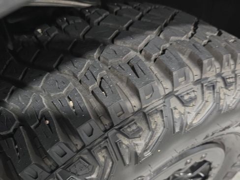 Used 2024 Ford Bronco Wildtrak image 22