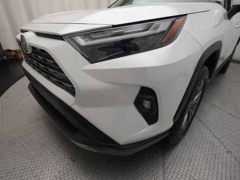 Used 2022 Toyota RAV4 Limited w/ Limited Grade Weather Package AWD/4WD image 23