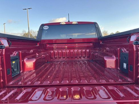 New 2025 Ford Maverick XLT w/ XLT Luxury Package image 18