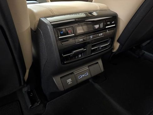 Used 2023 Acura MDX SH-AWD image 21