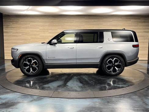 Used 2024 Rivian R1S Adventure image 26