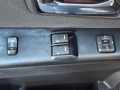 Used 2011 Chevrolet Colorado LT w/ Power Convenience Package image 26