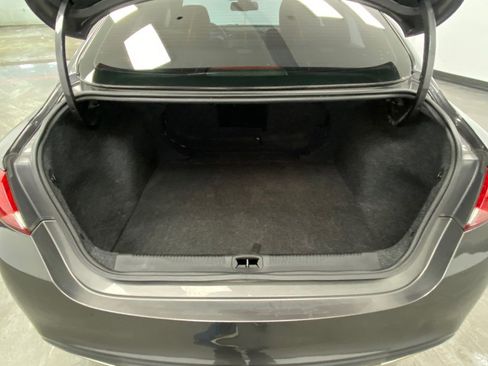 Used 2016 Chrysler 200 S w/ Comfort Group image 40