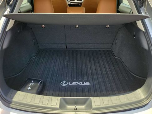 Used 2021 Lexus UX 200 w/ Accessory Package (Z1) FWD image 29