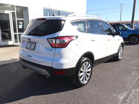 Used 2018 Ford Escape Titanium w/ Ford Safe & Smart Package image 11