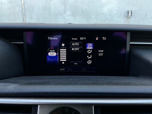 Used 2016 Lexus IS 200t image 30