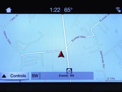 Used 2017 Ford Explorer XLT w/ Equipment Group 202A AWD/4WD image 19