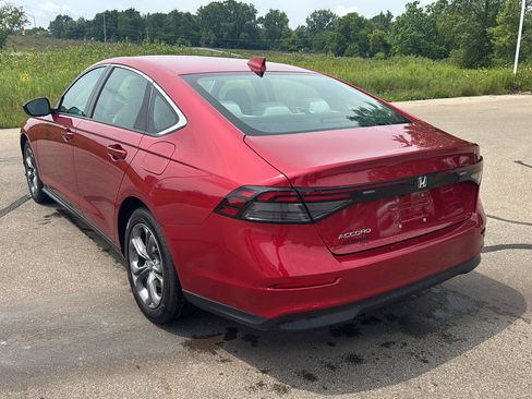Used 2024 Honda Accord EX image 3