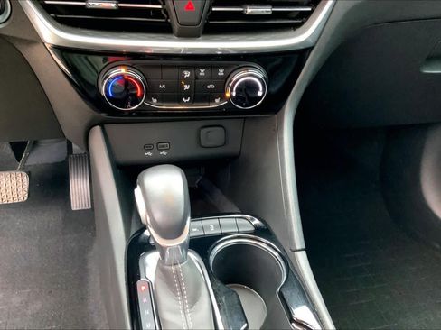 Used 2024 Buick Encore GX Sport Touring w/ Comfort Package image 32