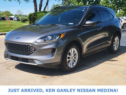 Used 2022 Ford Escape SE w/ Cold Weather Package AWD/4WD image 7