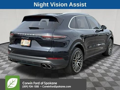 Used 2021 Porsche Cayenne S w/ Premium Package Plus AWD/4WD image 15