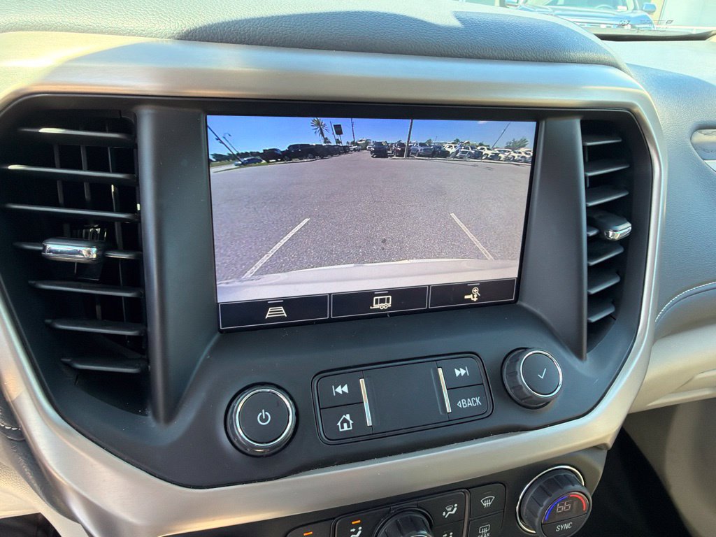 Used 2021 GMC Acadia Denali w/ Trailering Package AWD/4WD image 17