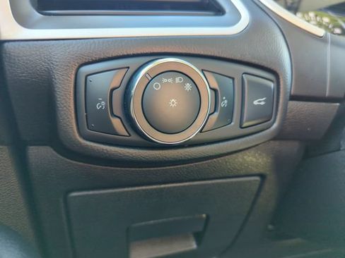 Used 2016 Ford Edge SEL w/ Equipment Group 201A FWD image 33