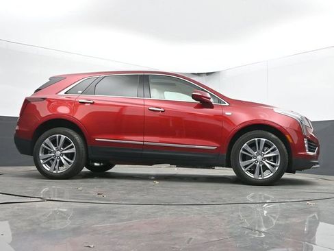 Used 2025 Cadillac XT5 Premium Luxury AWD/4WD image 54